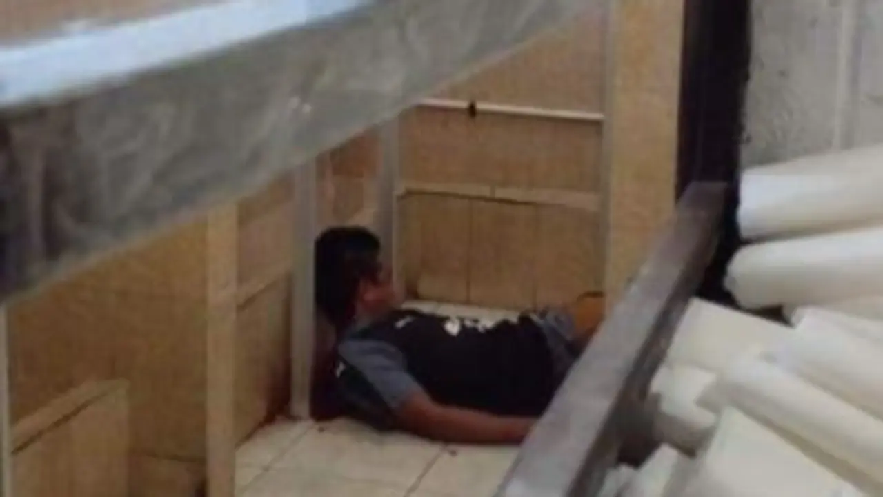 Asesinado en ba&ntilde;o