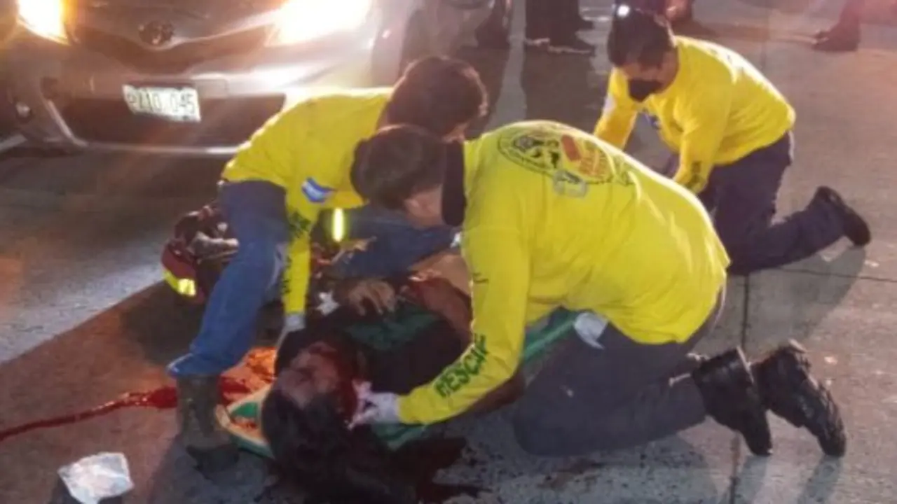 Intent&oacute; cruzar la calle en la Alameda Juan Pablo II