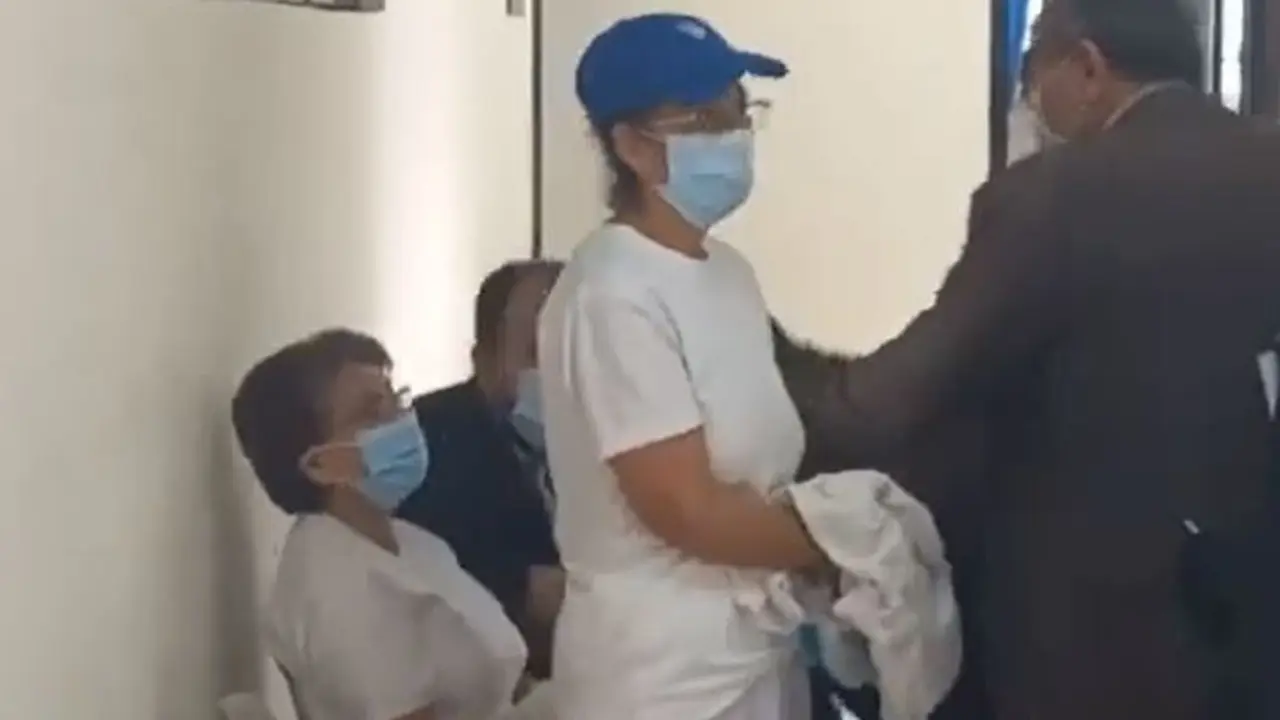 Violeta Menjivar y Erlinda Handal