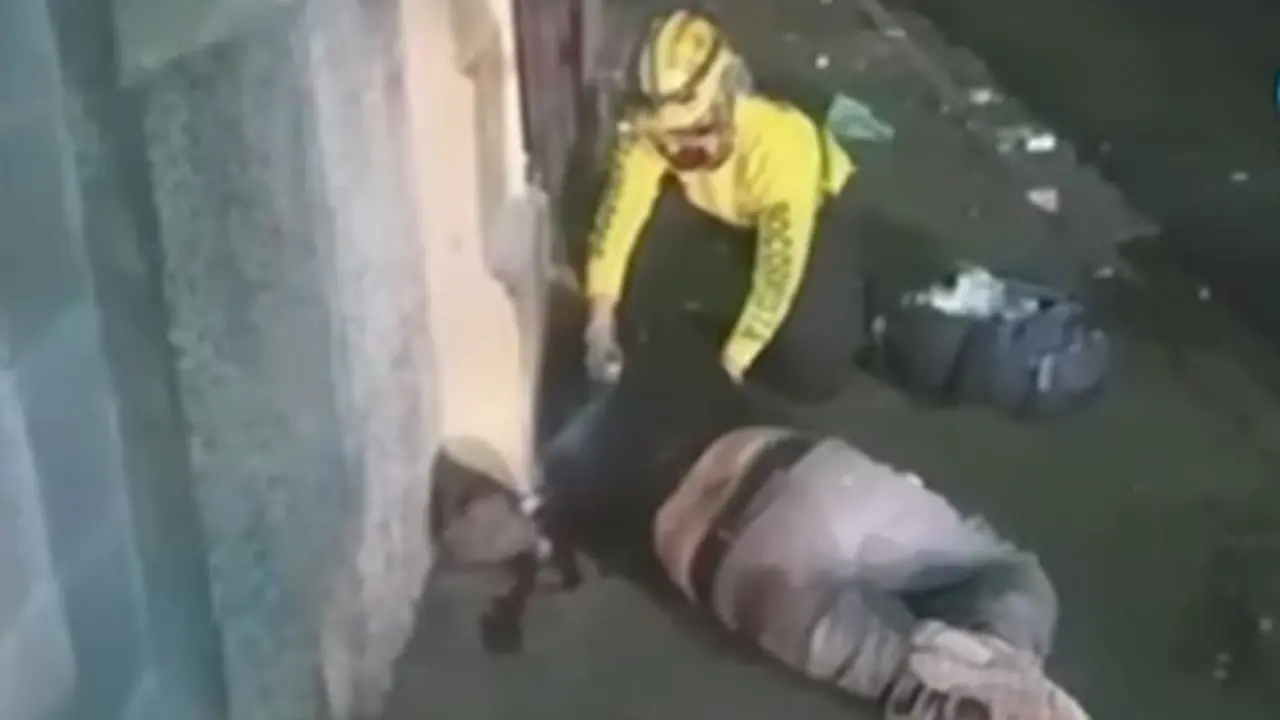 Lo golpearon con una piedra