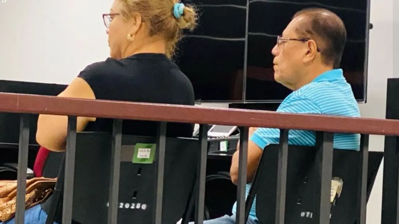 Esposos por lavar dinero