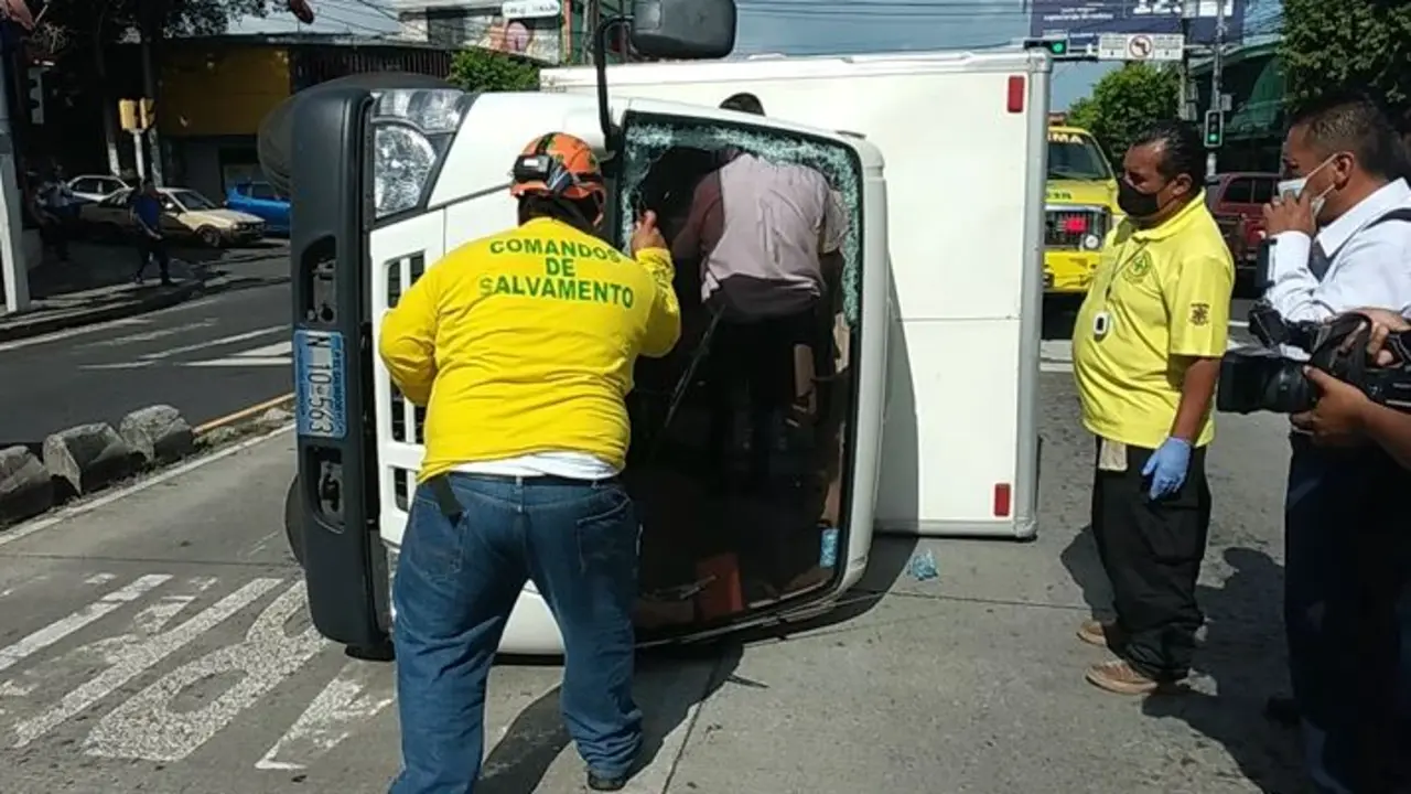 Veh&iacute;culo nacional