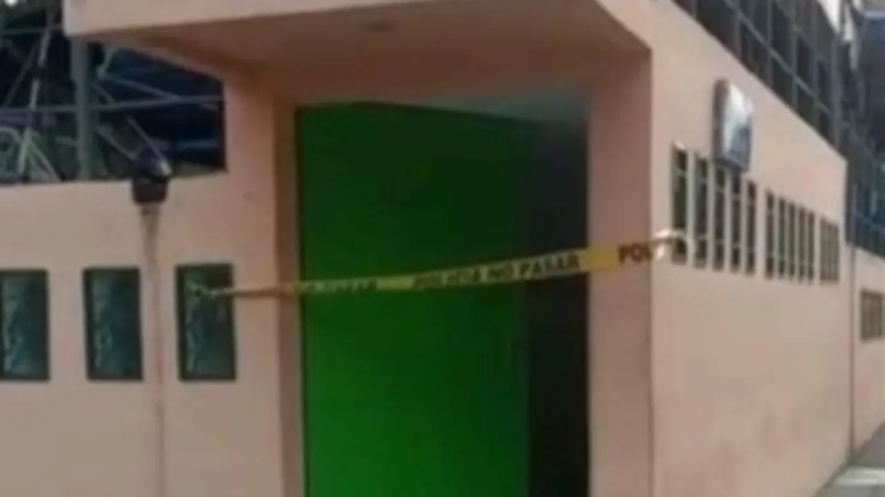 Ba&ntilde;os del parque Centenario