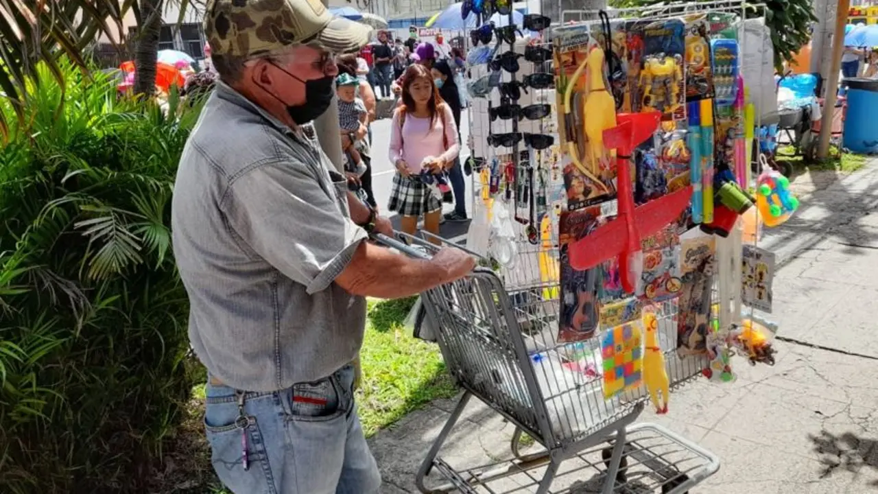 Salvador Hern&aacute;ndez