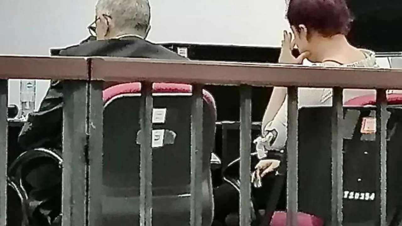 Extorsion&oacute; con $25