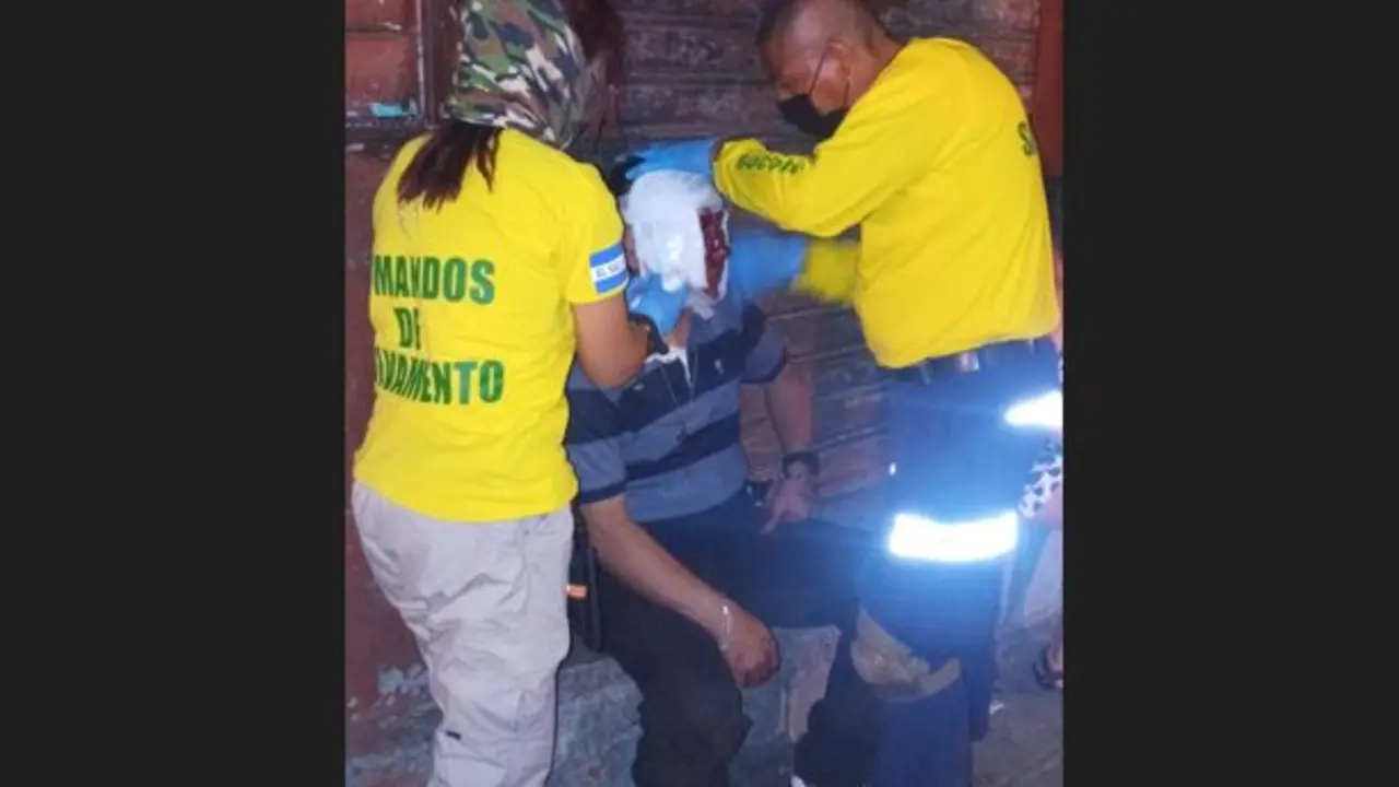 Golpiza despu&eacute;s de salir de discoteca