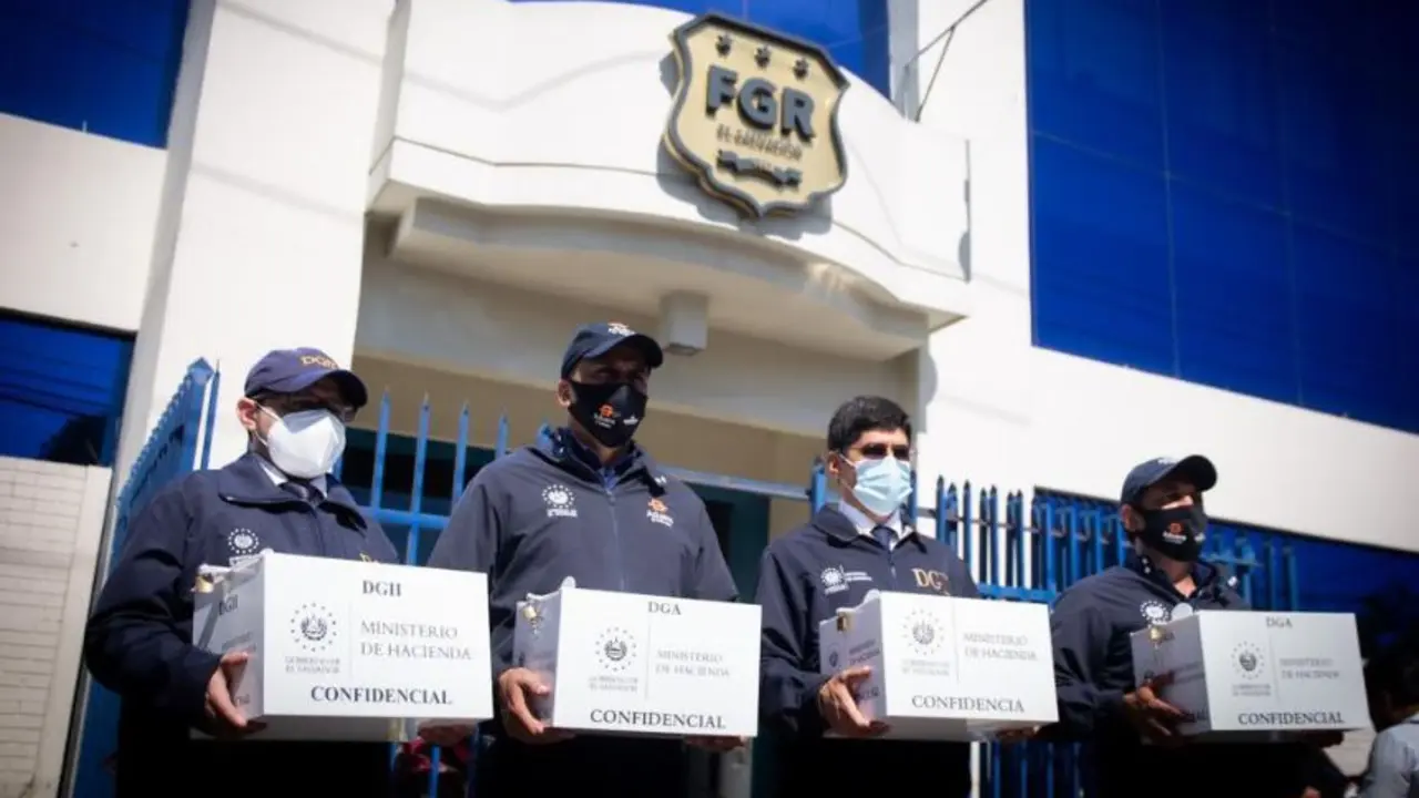 Avisos ante la Fiscal&iacute;a