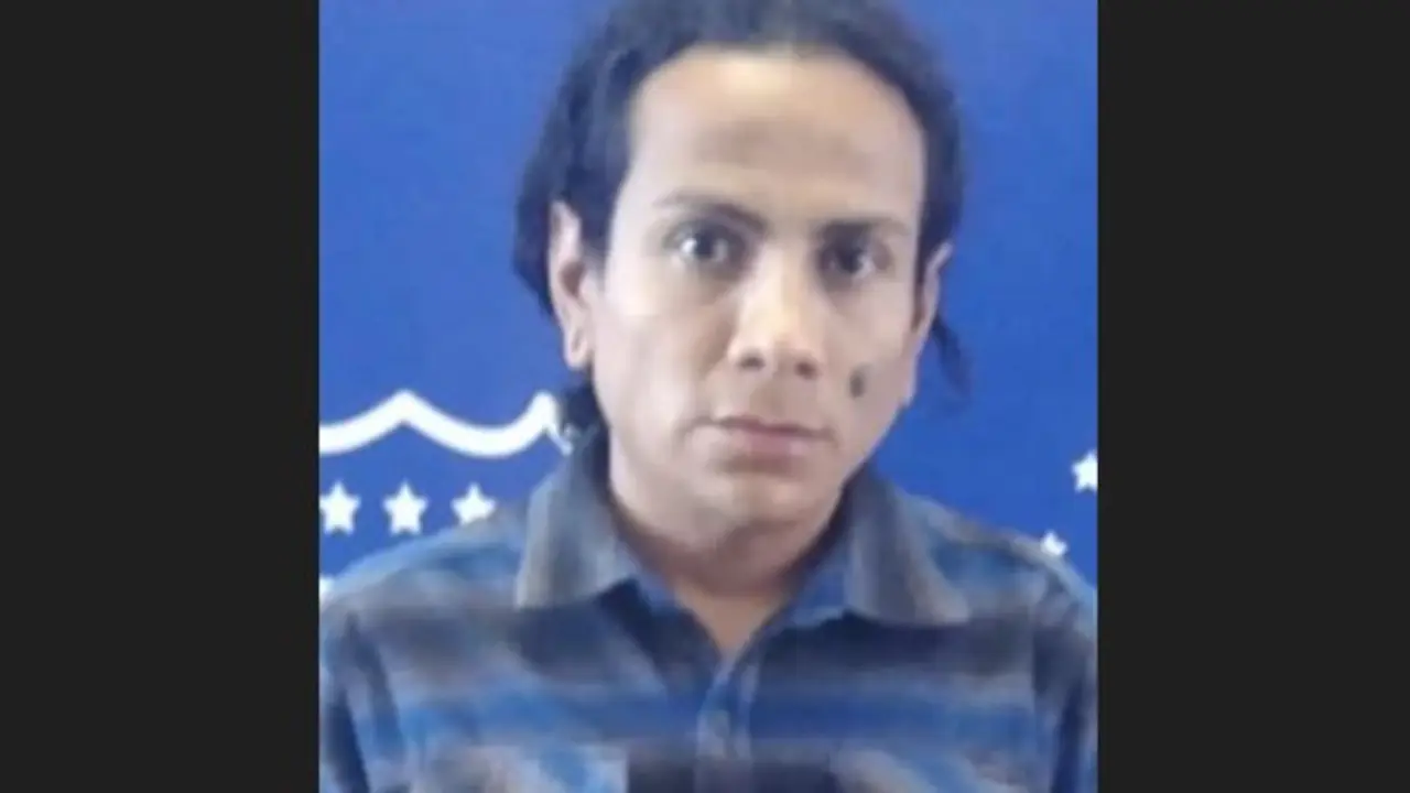 Por hurtar maniqu&iacute;