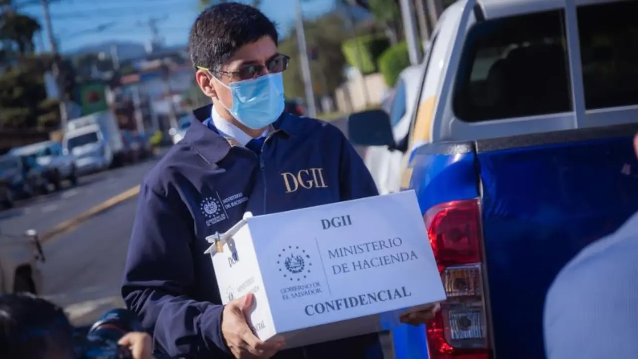 En jueves de evasores