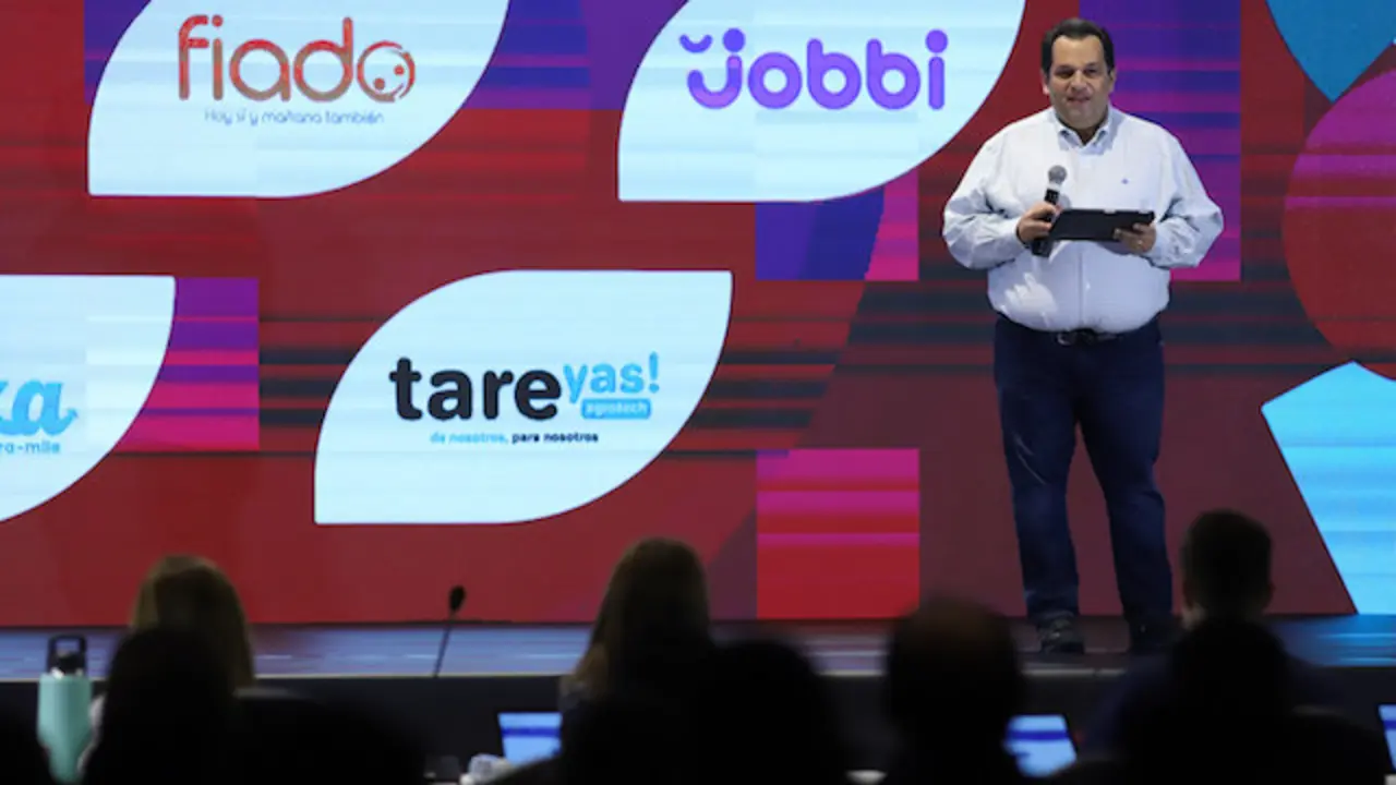 Desarrollo del EspacioTec Davivienda correspondiente al a&ntilde;o 2022, pero celebrado en San Salvador, El Salvador, el 21 de enero de 2023, en el Hotel Crown Plaza.
Foto Banco Davivienda/ Salvador Mel&eacute;ndez