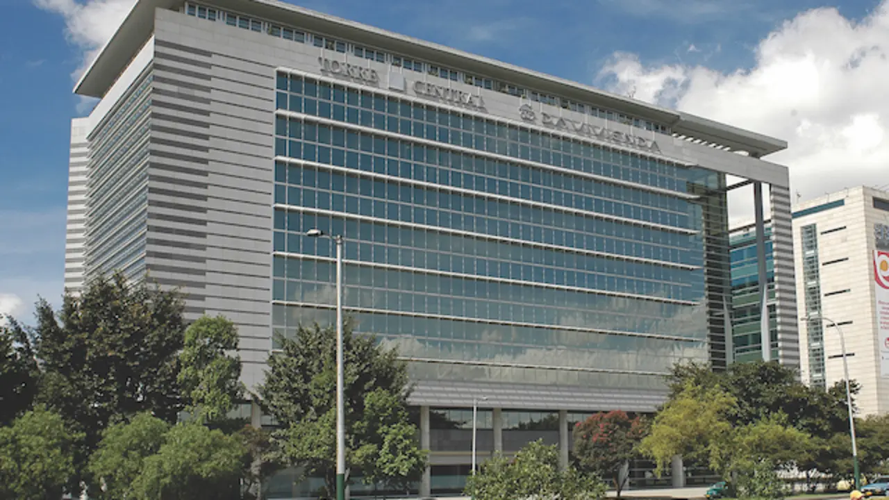 TORRE CENTRAL DAVIVIENDA FACHADA