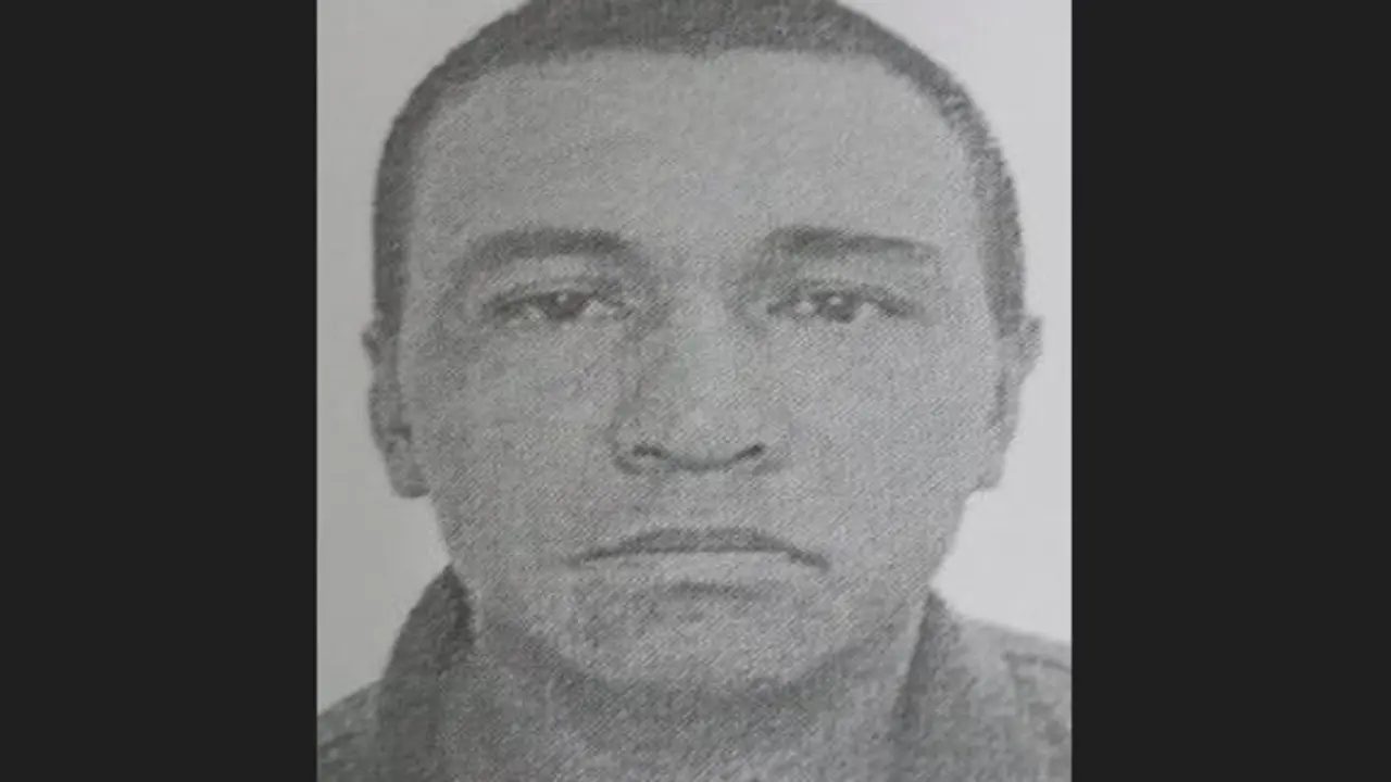 Acosador de ni&ntilde;a