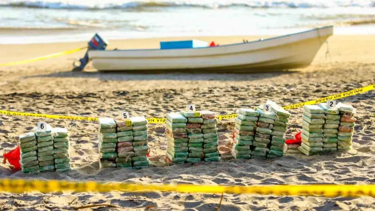 Lancha con coca&iacute;na en Las Hojas