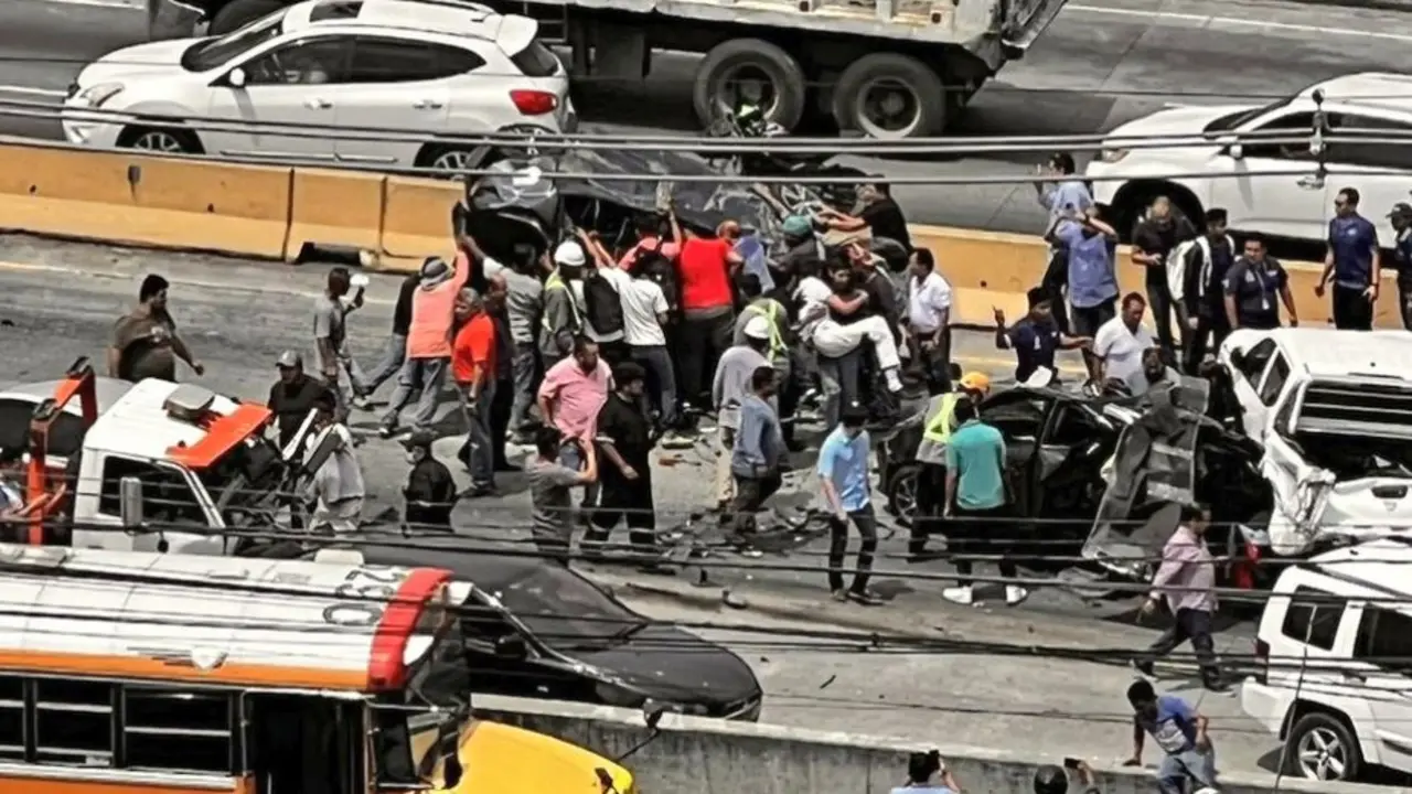 Fuerte accidente en Los Pr&oacute;ceres