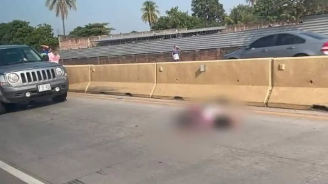 Atropellada en Sonsonate