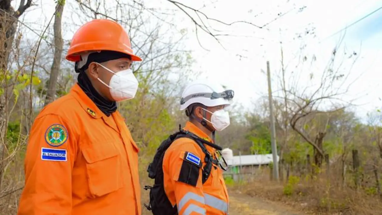 EQUIPOS PROTECCIÓN CIVIL