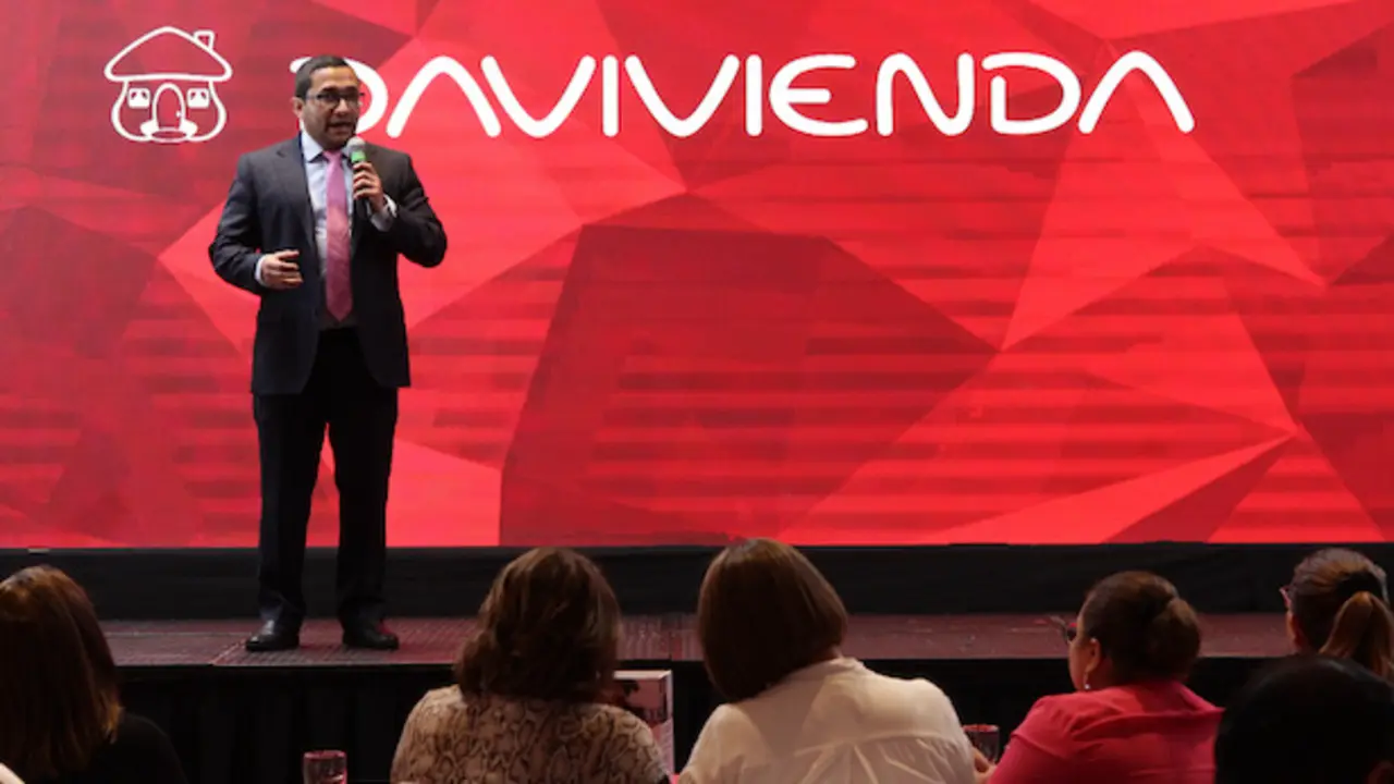 Conferencia presencial " Penetraci&oacute;n de Nuevos Mercados en Centroamerica y el Caribe, como parte de las capacitaciones de clientes Davivienda en el Hotel Crowne Plaza en San Salvador, El Salvador, el 27 de junio de 2023.
Foto Banco Davivienda/ Salvador Melendez