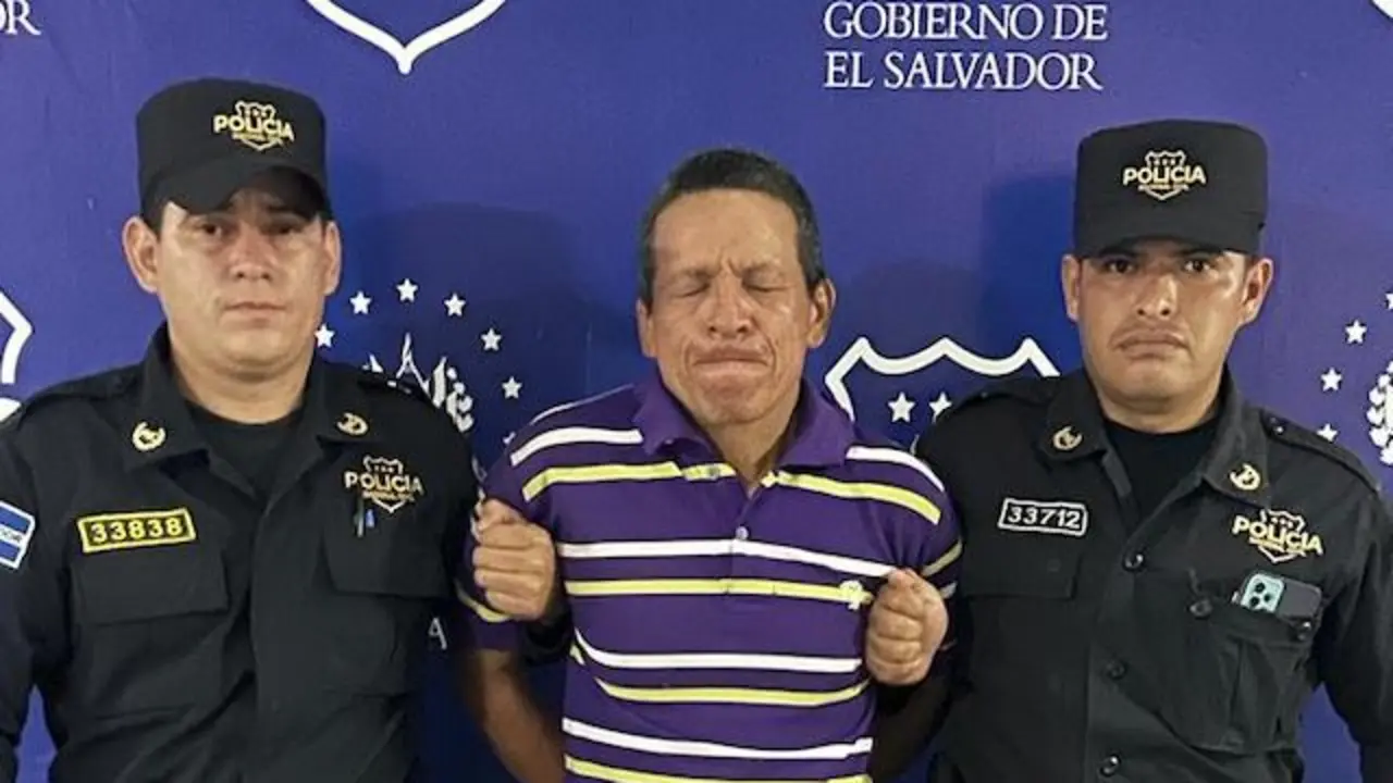 D&iacute;az C&oacute;rdoba navaja homicidio San Salvador