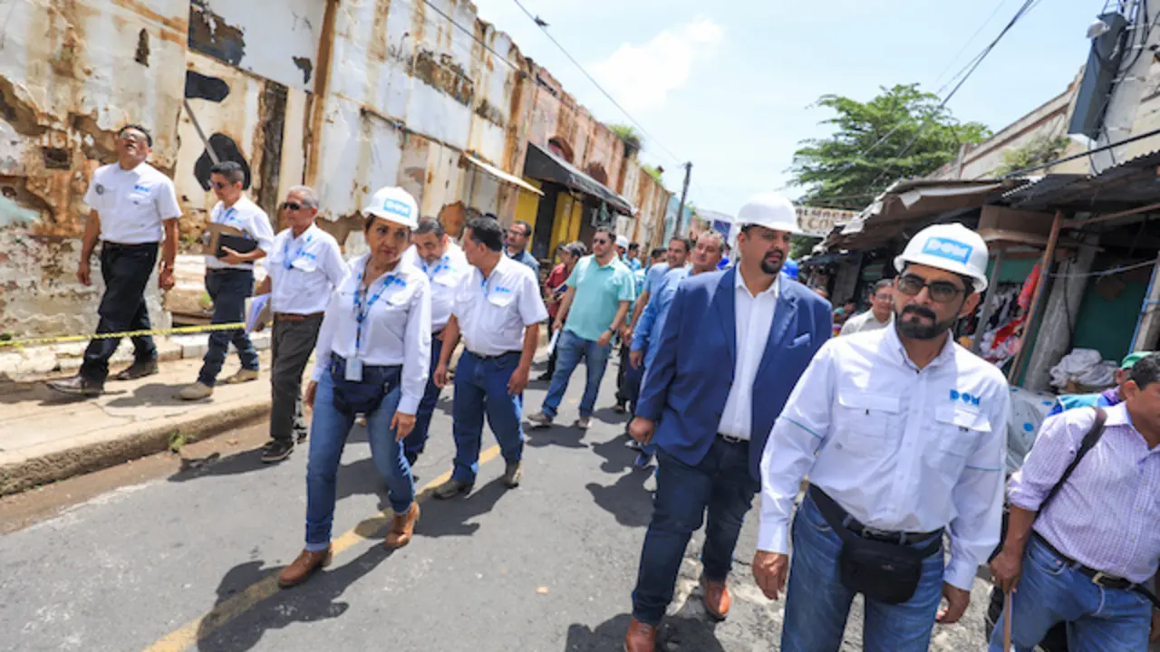 Visita técnica reconstrucción mercado Santa Ana