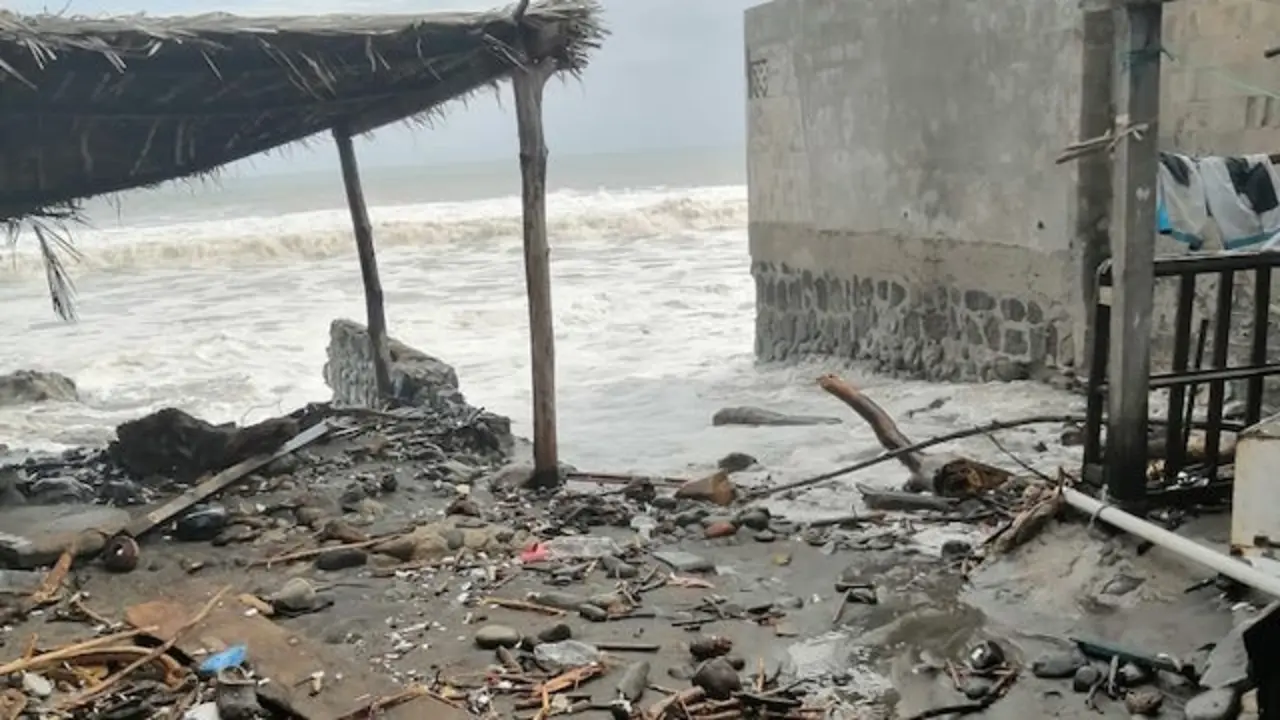 Inundaciones Conchal&iacute;o Majahual