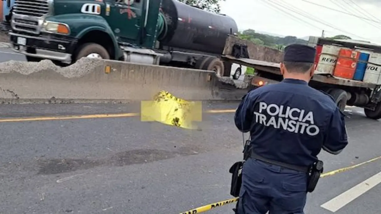 CONDUCTOR DE CAMIÓN MUERE ACCIDENTE CARRETERA A QUEZALTEPEQUE 03-10-2023