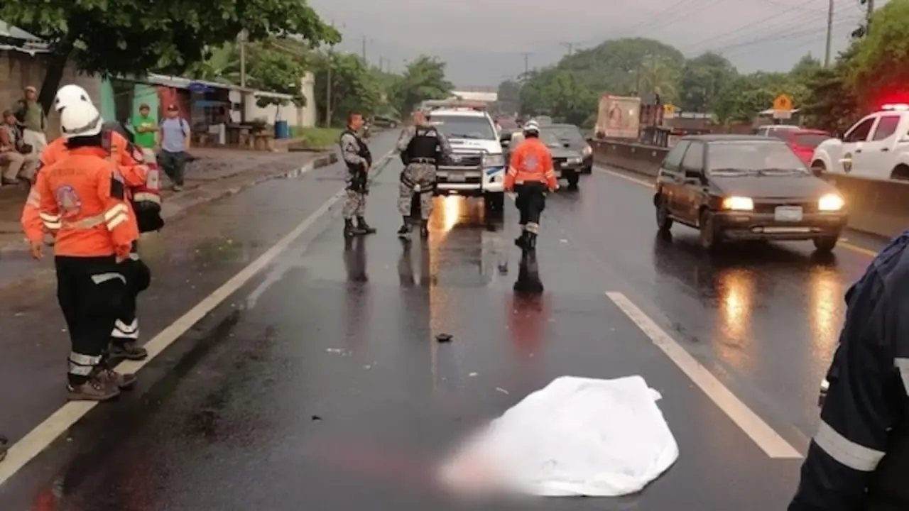 Atropellada por motocicleta en carretera Panamericana 09-10-2023