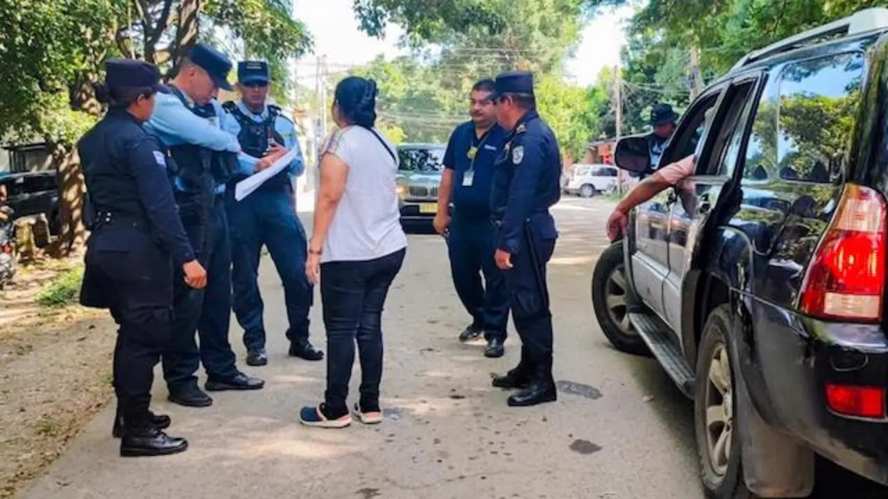 Yoni Marileth Ramírez Erazo deportada a Honduras por delitos pendientes