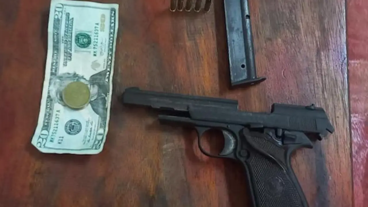 Víctor Manuel García, robo y portación ilegal de arma de fuego 2