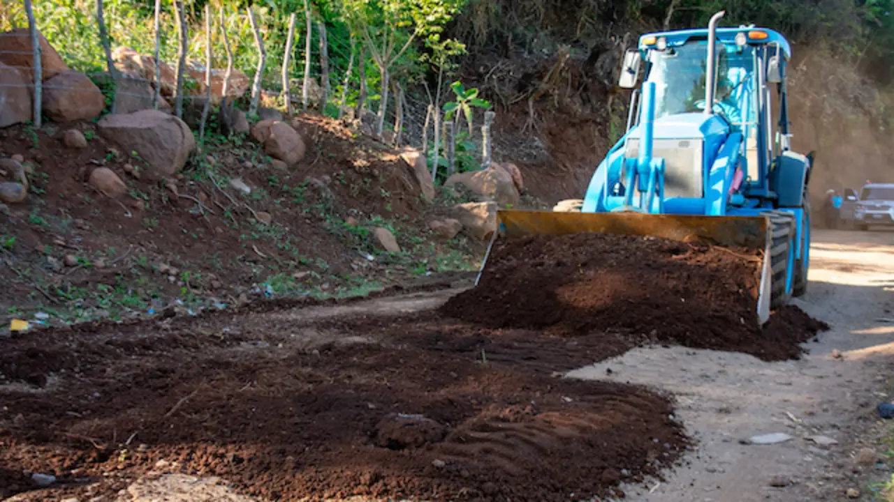 DOM Inicia construcción cerca de 2 km de calles en San Ildefonso, San Vicente