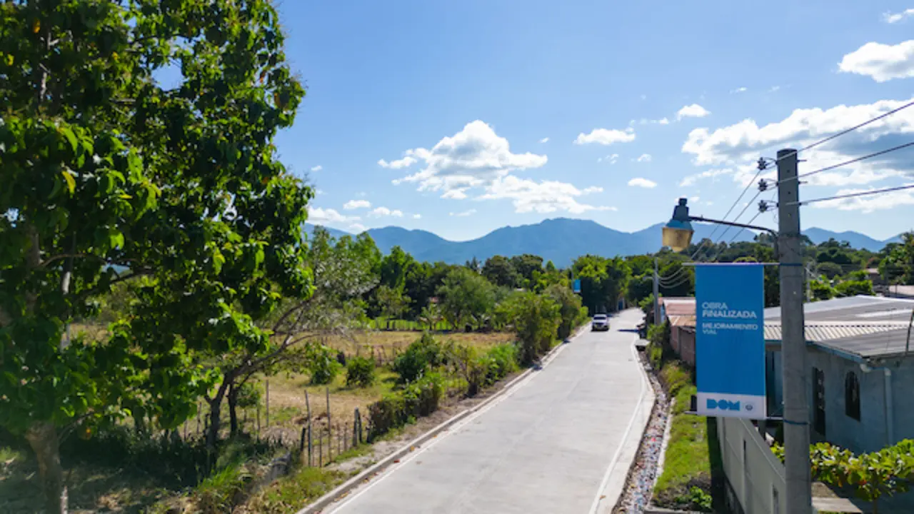 Renuevan calles en El Porvenir, Santa Ana.-