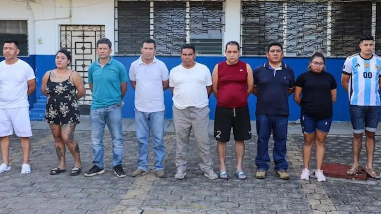 Policías capturados bartolinas