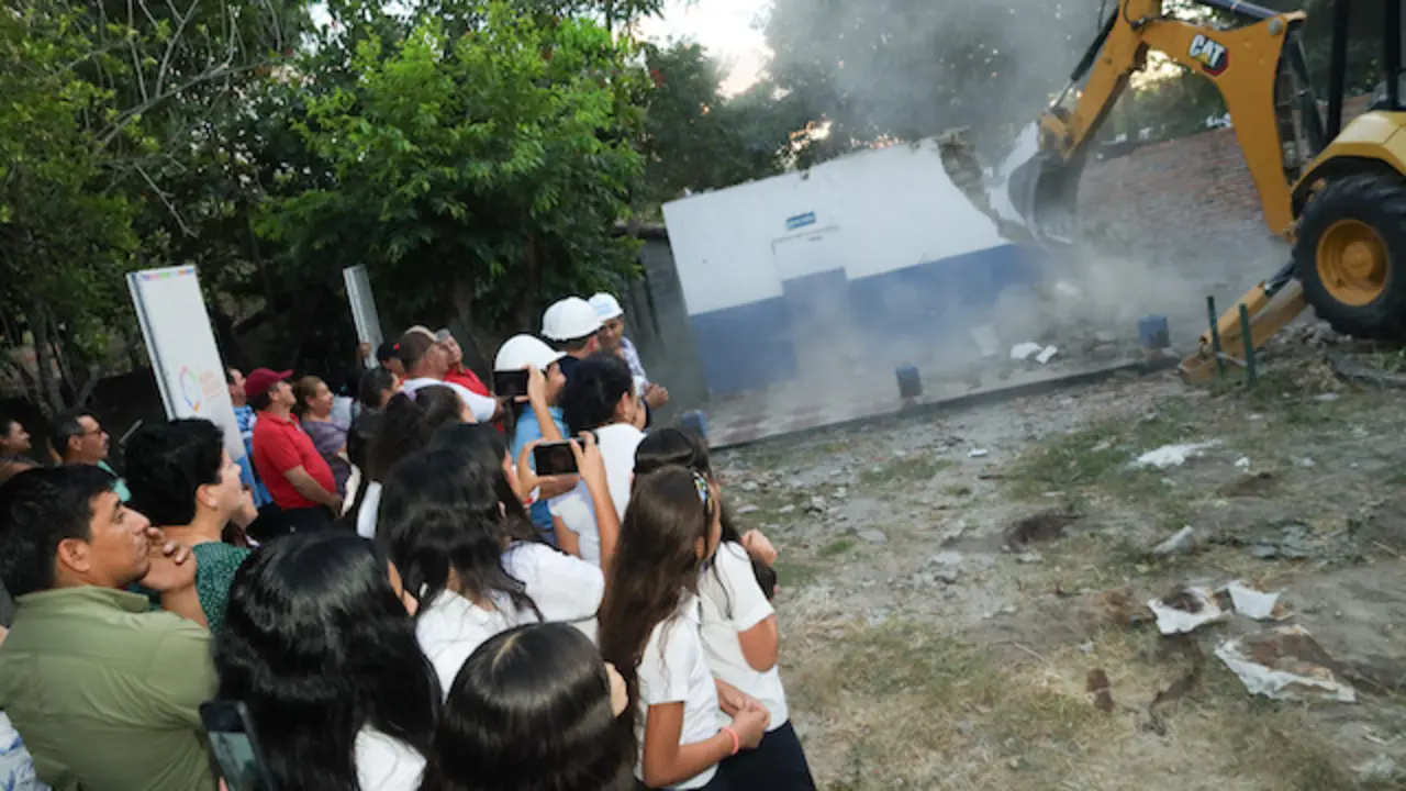 reconstrucción del centro escolar del cantón Obrajuelo, Agua Caliente, Chalatenango