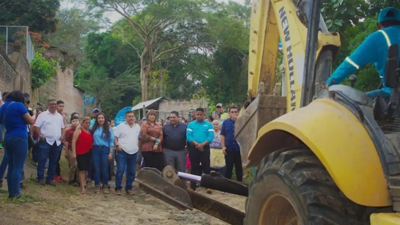 Inician mejoramiento de calles en San Buenaventura Usulután