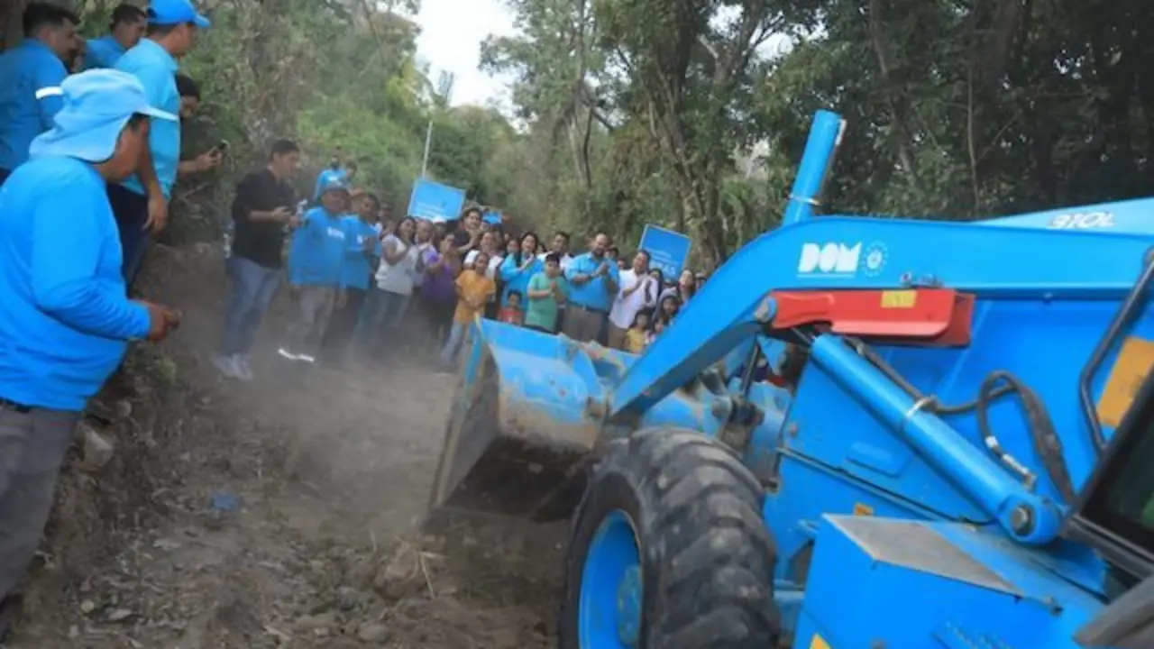 Inician trabajos en calles de San José Villanueva