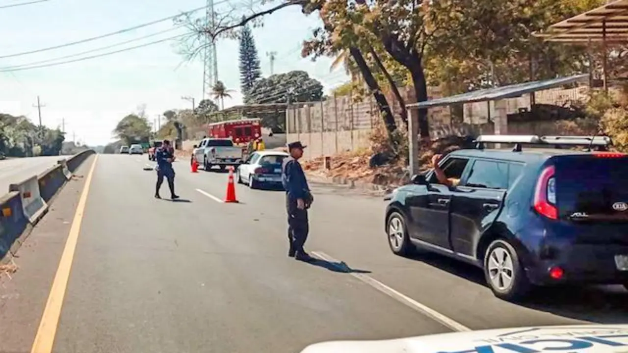 Anciano atropellado kilo 49 de San Salvador a Sonsonate 25-02-2024