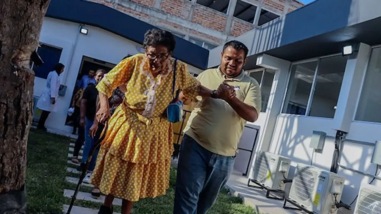 DOM, Nueva Unidad de Salud en San Emigdio, La Paz 1