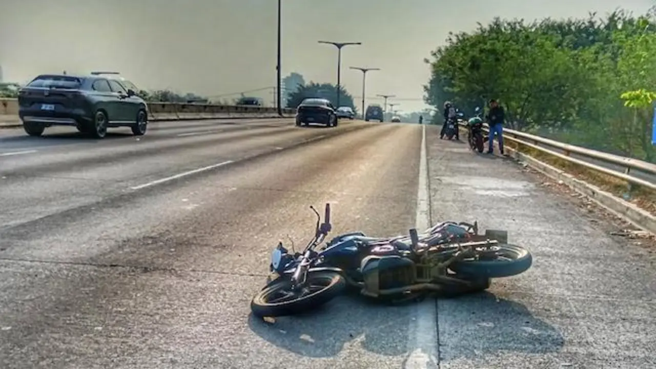 Motociclista fallecido en bulevar Monseñor Romero 07-04-2024