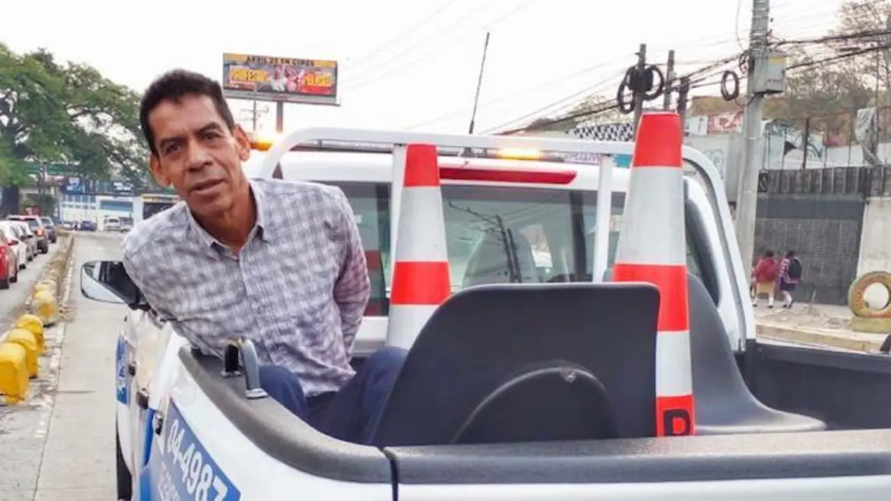 Rolando Martínez Lozano, hurto