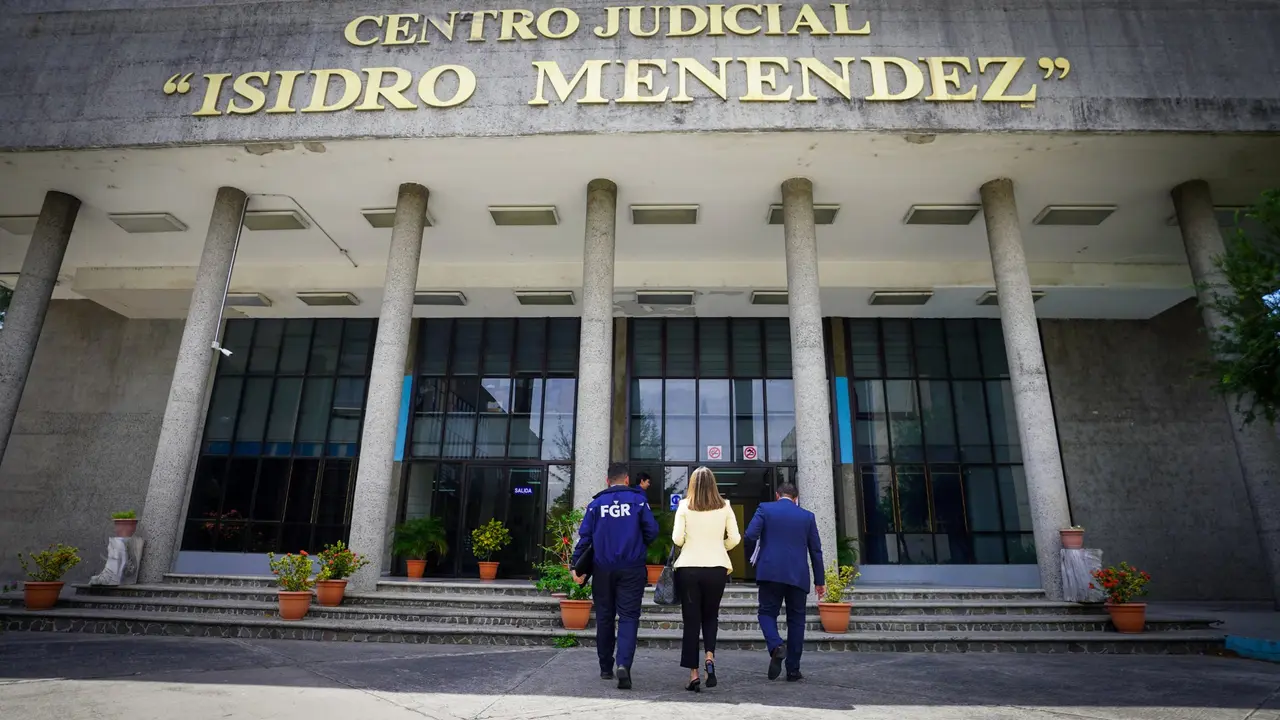 FGR Isidro Menéndez