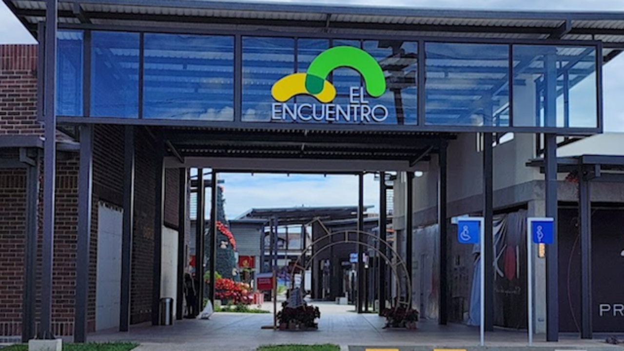 Centro Comercial El Encuentro Valle Dulce Apopa calle a Mariona