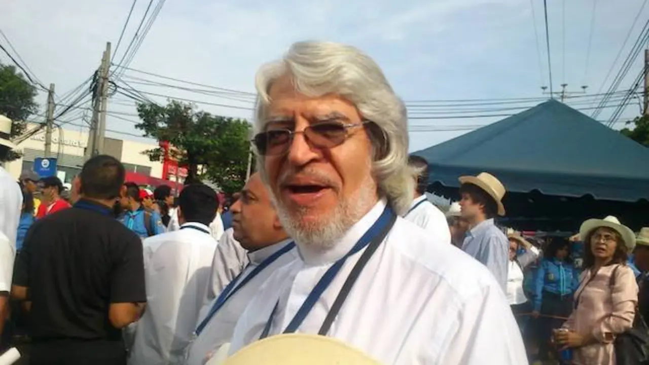 Sacerdote Jesús Erazo Gálvez violación