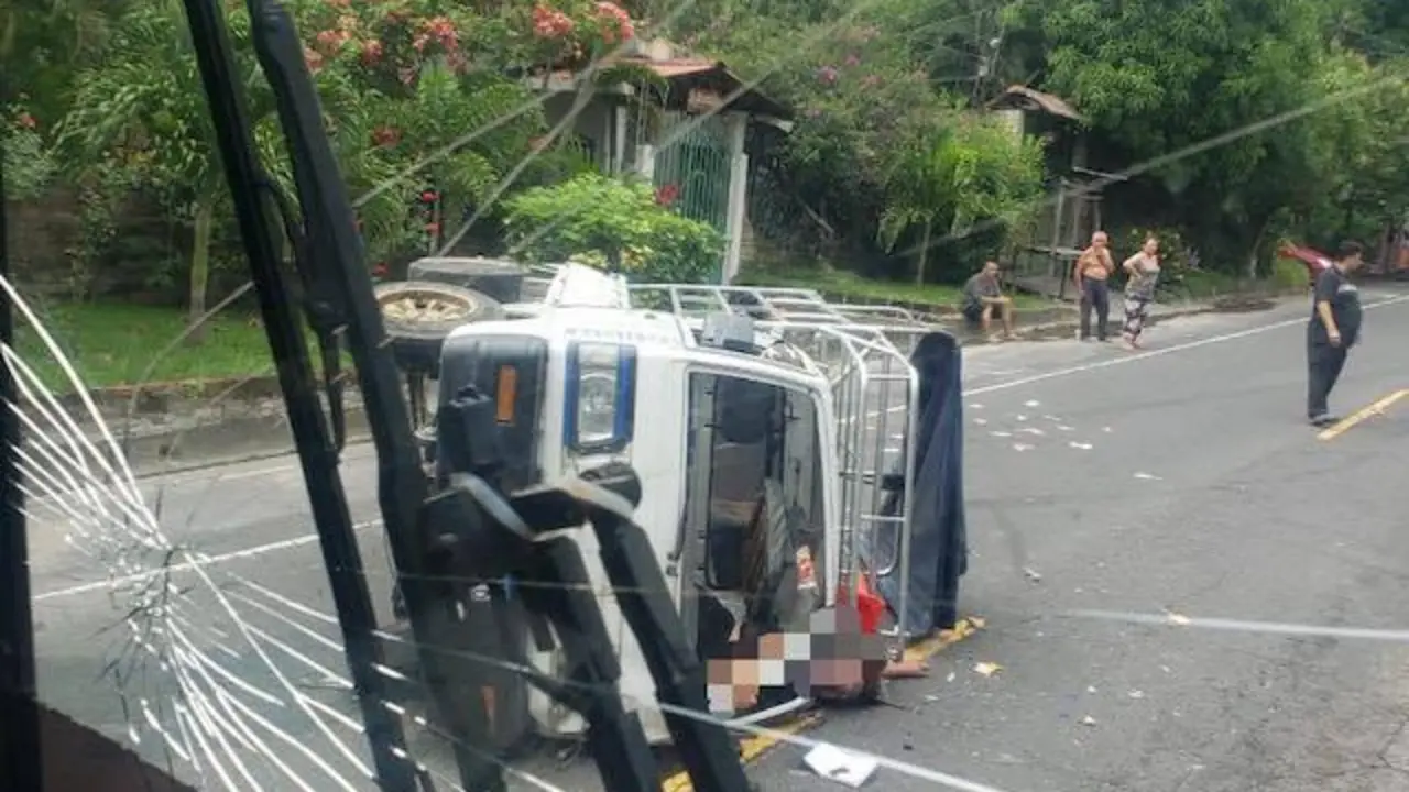 Accidente mujer fallecida Zacatecoluca 28-09-2024