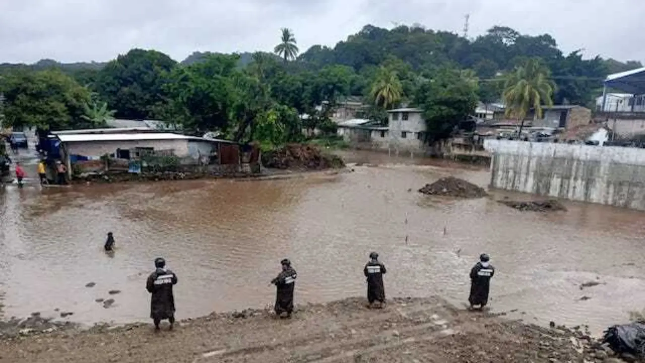 Río en Puerto de La Libertad 18-11-2024