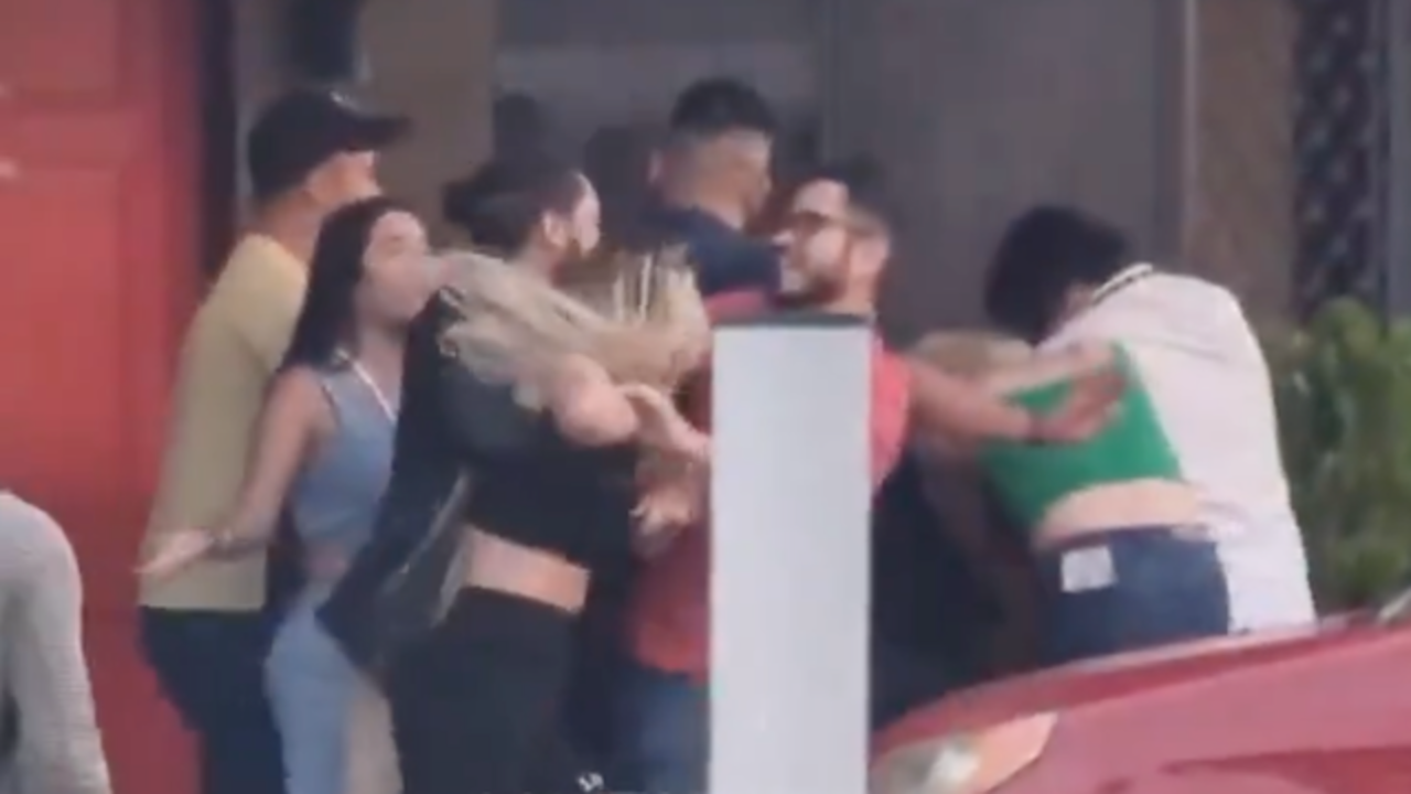 Pleito mujeres Zona Rosa 29-11-2024