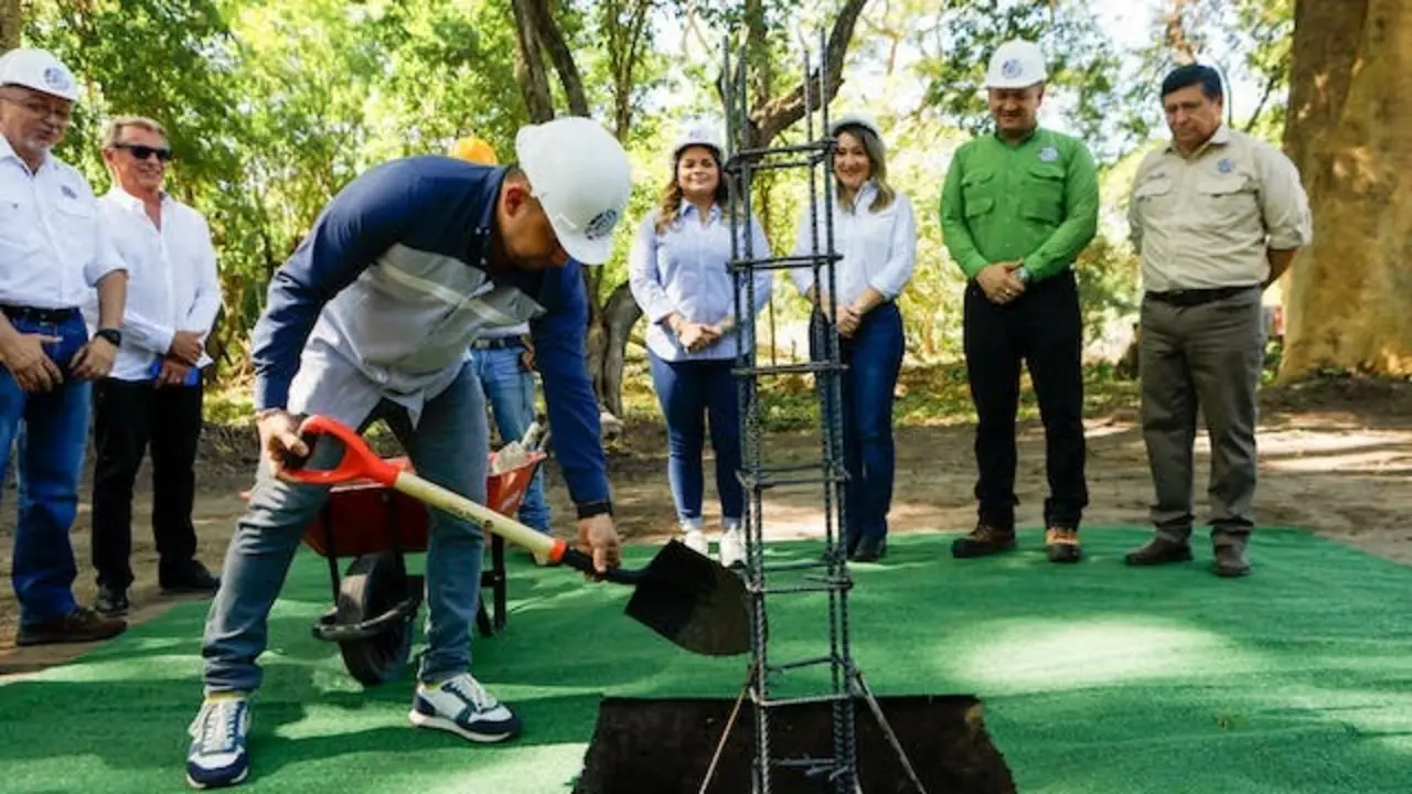 Primera Piedra Centro Logístico de Bioseguridad Aeroportuaria