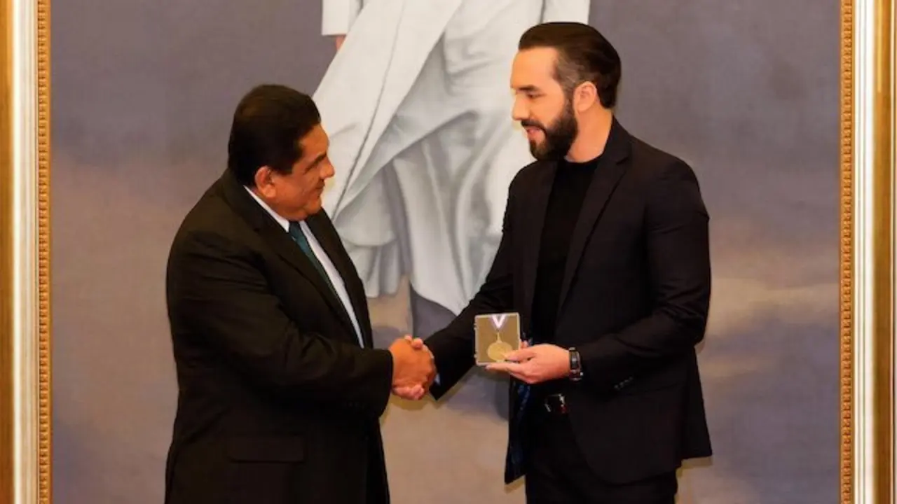 Nayib Bukele y presidente de Fesiara