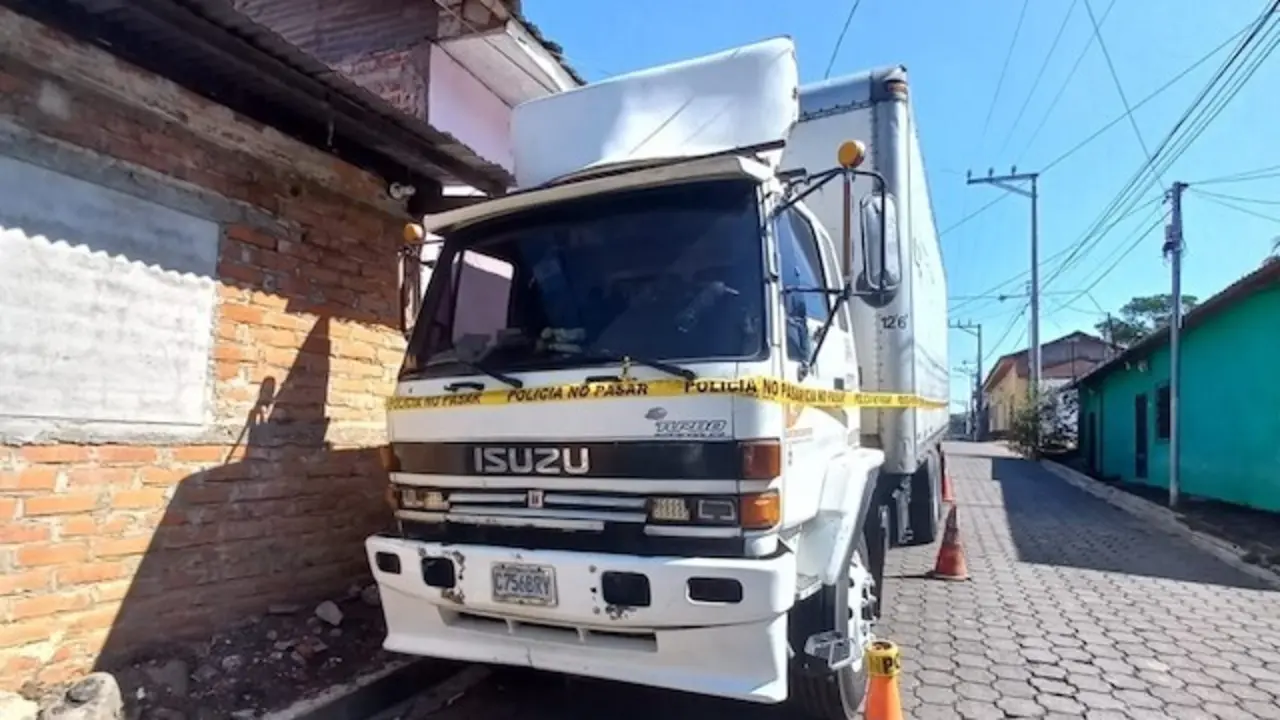 Edwin Giovani Siquiná Sánchez, Sebastián Josué Siquiná Tzúm y Bautista Machic Cacatzúm, guatemaltecos, lavado de dinero 2