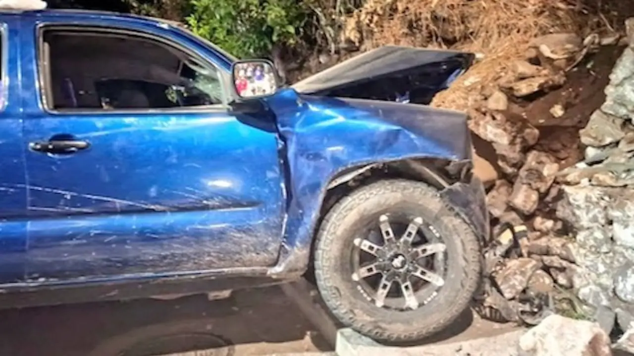 Conductor de pick up fallecido al chocar contra un muro Talnique La Libertad 12-01-2025