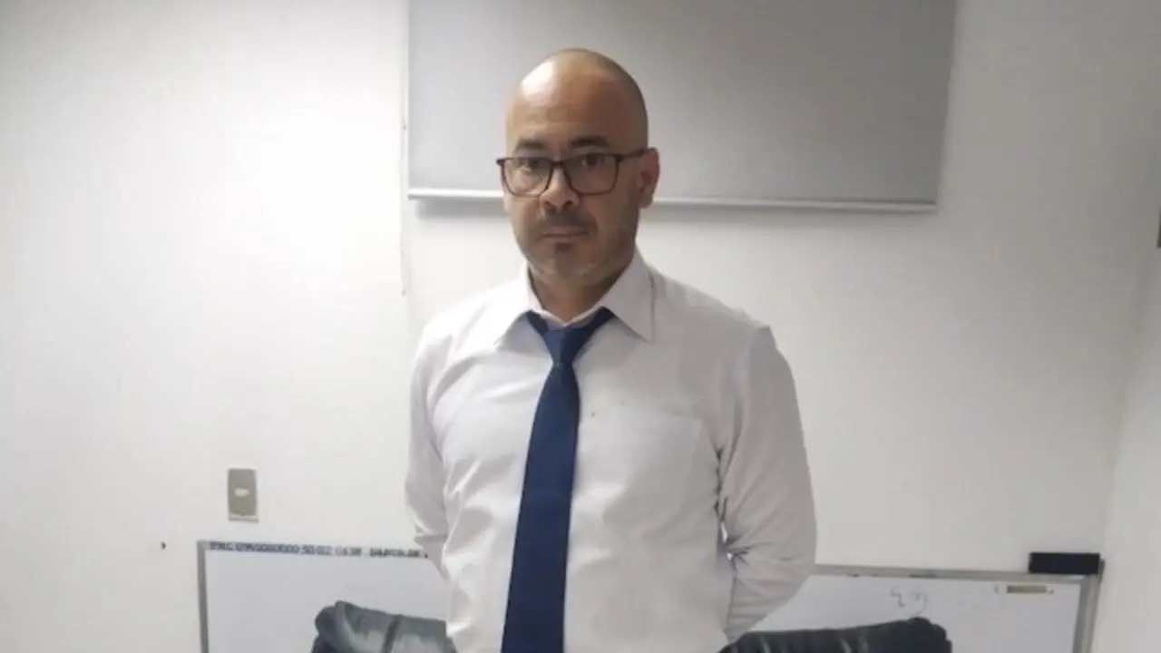 Luis Roberto Quezada Cuestas, cohecho impropio