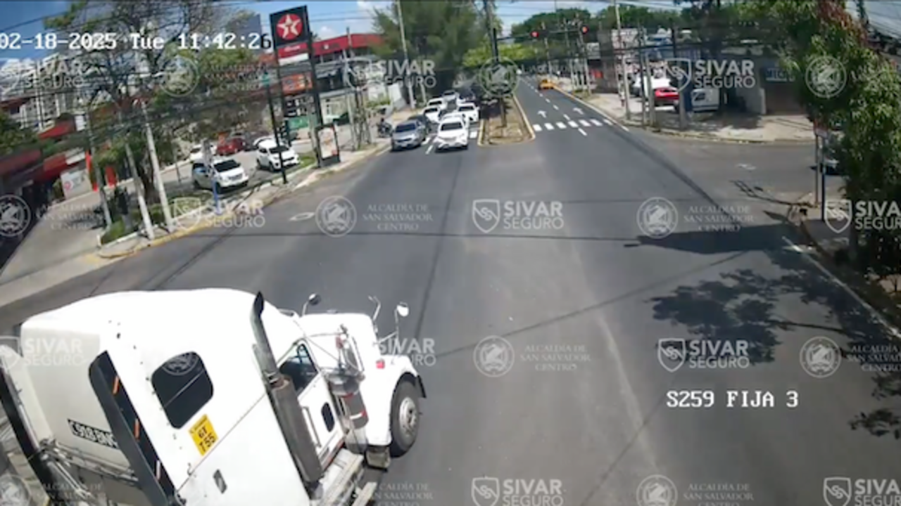 Rastra en sentido contrario Alameda Manuel Enrique Araujo